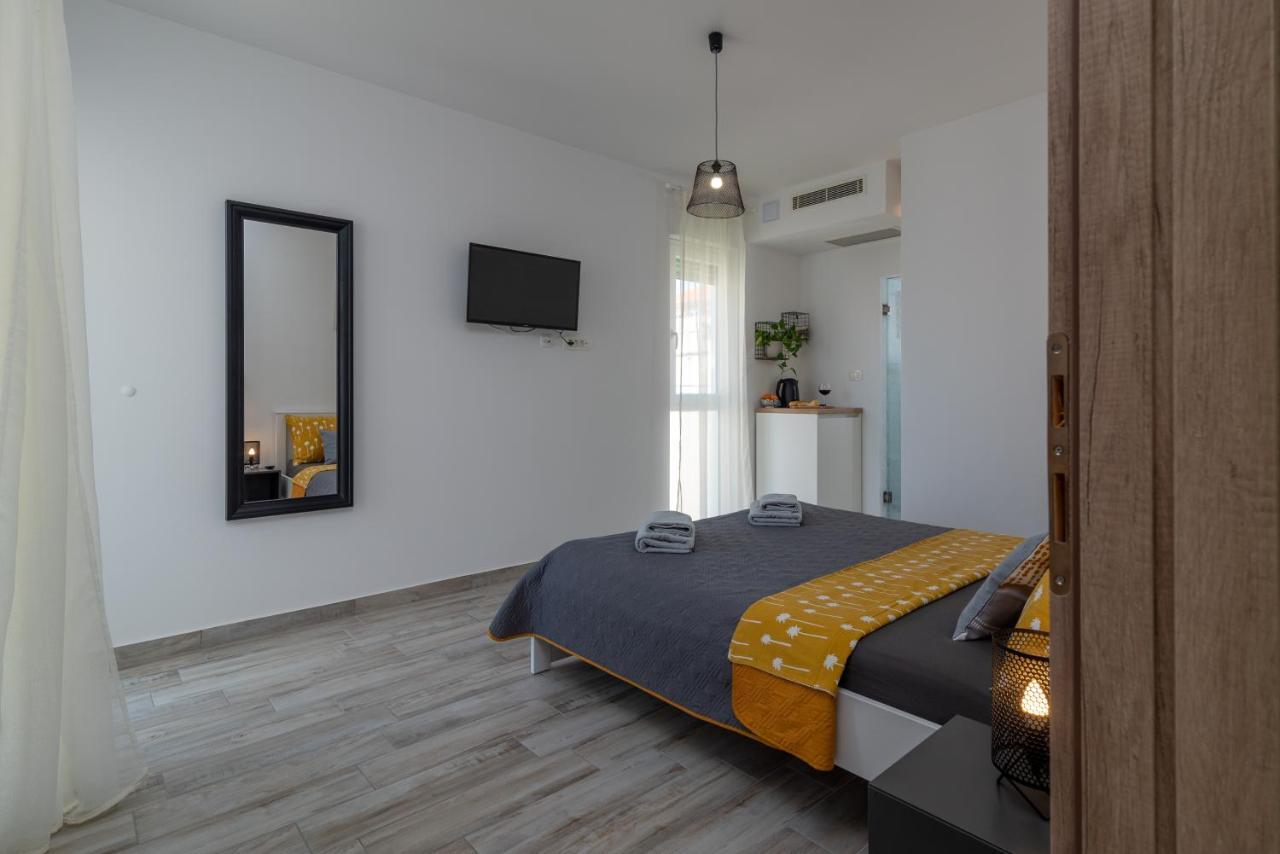 Apartmani Luce Trogir Exterior photo