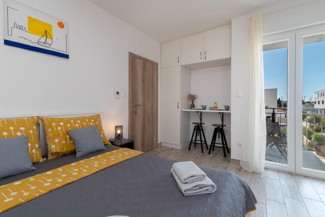 Apartmani Luce Trogir Exterior photo